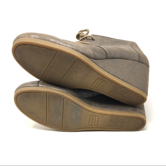 Toms Desert Gunmetal Metallic Lace-Up Wedge Ankle Booties 
Size 8.5 - Picture 7 of 7